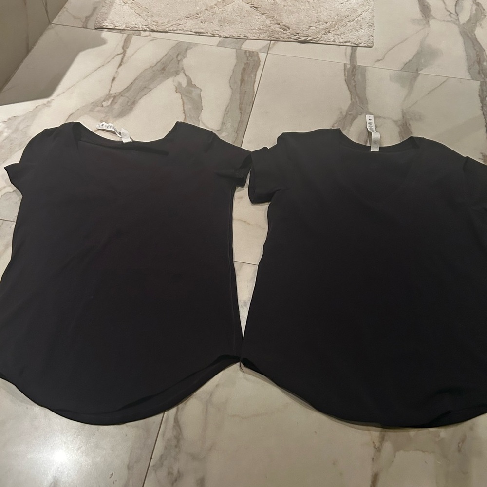 lululemon athletica Classic Black Short Sleeve Tees